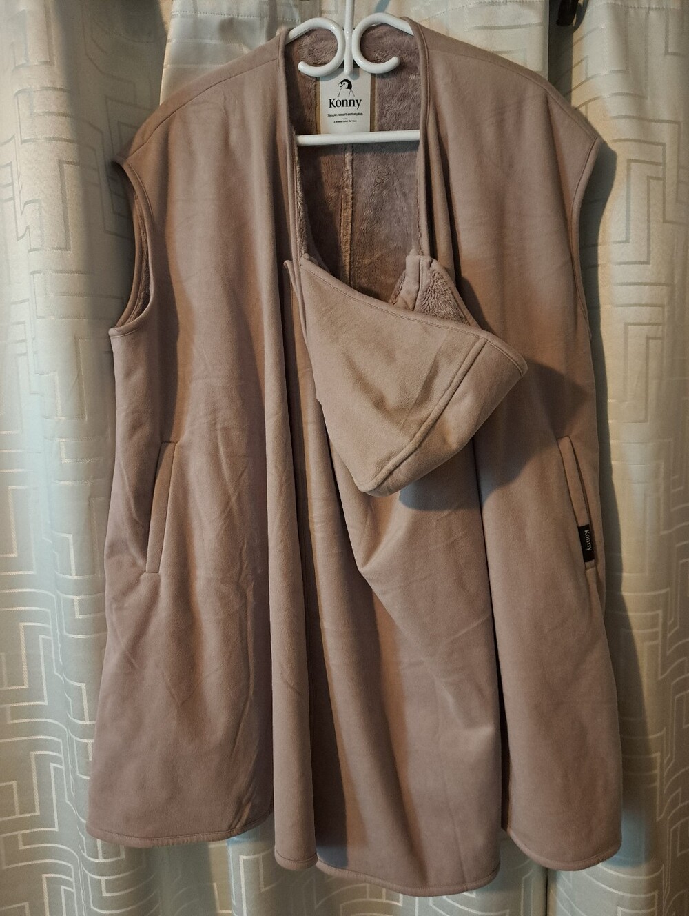 Women's Fleece Vest Jacket For Two In Taupe